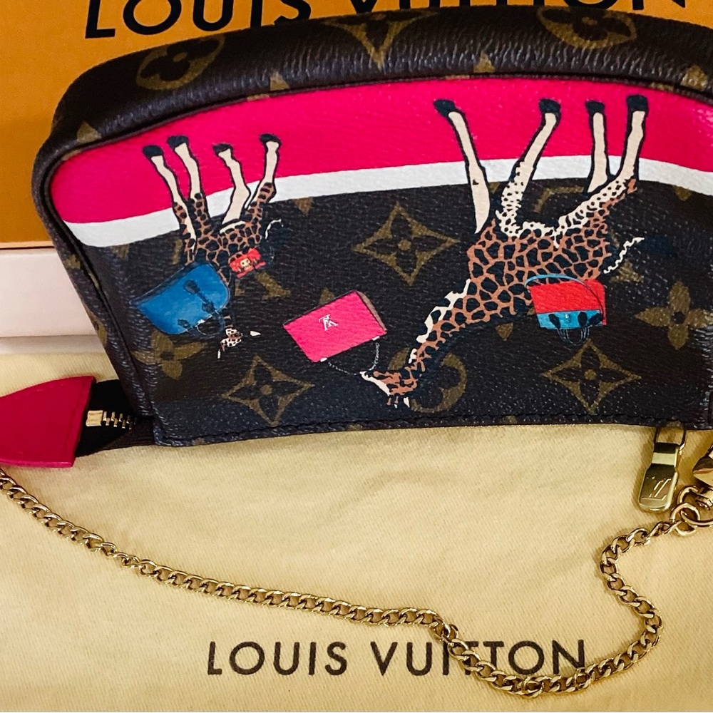 Authentic Louis Vuitton Pink Monogram Canvas Giraffe Print Pochette - Picture 7 of 15